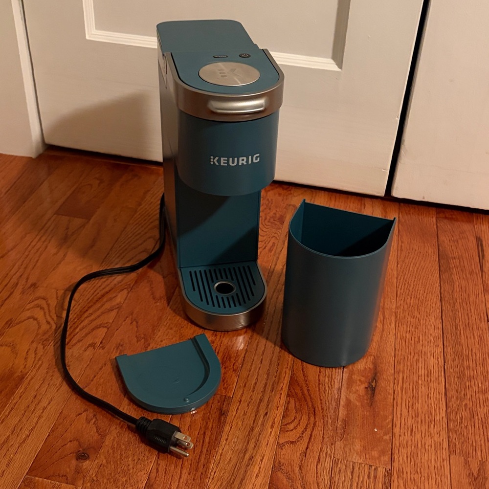 Keurig Coffee Brewer - Picture 5 of 10